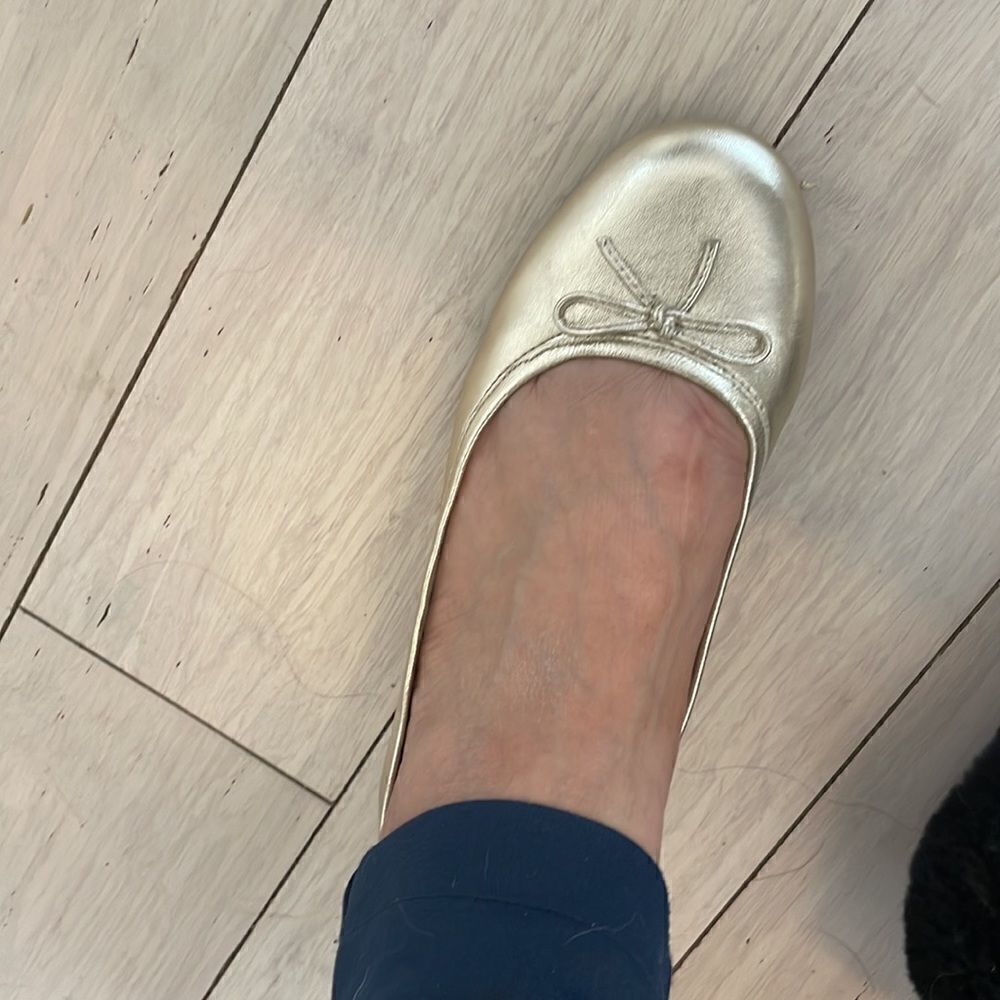 DAVID TATE LEATHER GOLD BALLET FLATS.  NEW - Picture 8 of 9